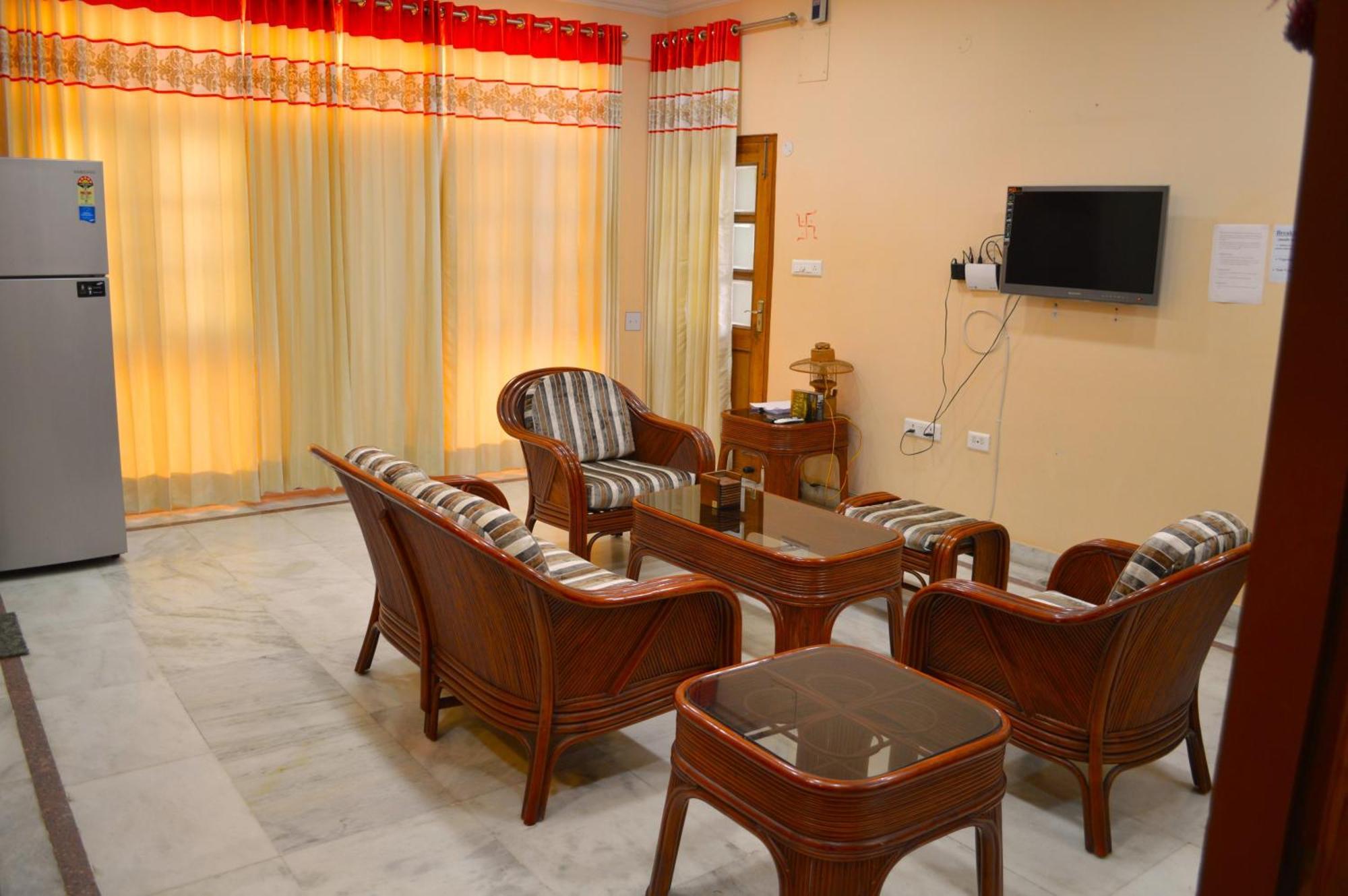 Fully Furnished Ish, Atithya Homestay With Various Amenities And Free Services In Lucknow, India Luaran gambar